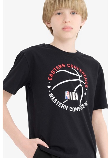DeFacto Erkek Çocuk NBA Wordmark Bisiklet Yaka Kısa Kollu Tişört E4835A825SMBK81 DeFacto Erkek Çocuk NBA Wordmark Bisiklet Yaka Kısa Kollu Tişört E4835A825SMBK81