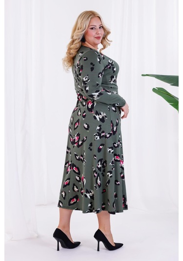 Kadın Yeşil Tiger Desen Kruvaze Yaka Büyük Beden Esnek Maxi Elbise Yeşil