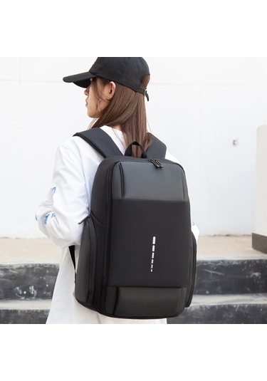 Fastbuy Usb Şarjlı Ultra İnce Ve Dayanıklı 15,6 Dizüstü Bilgisayar Sırt Çantası