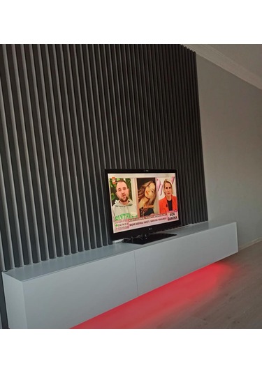 Mac Dizayn Knidos Tv Ünitesi 240 Cm 3 Kapaklı, Mat Beyaz, Led Aydınlatmalı Mat Beyaz