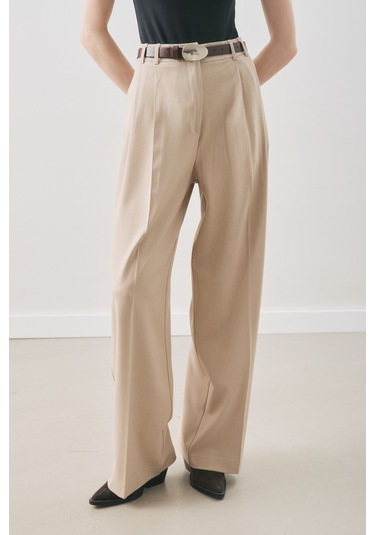 Dına Pile Detaylı Pantolon Bej Bej
