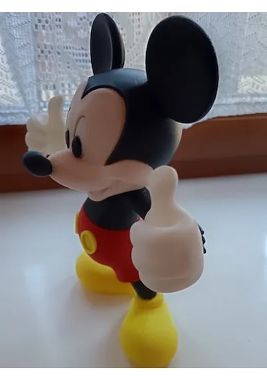 Sevimli Kulaklı Çizgi Figürü Koleksiyonluk Dekoratif Masa Süsü