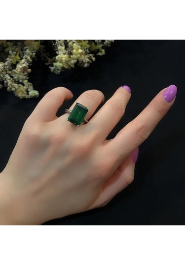 Stela Zümrüt Baget Gümüş Yüzük