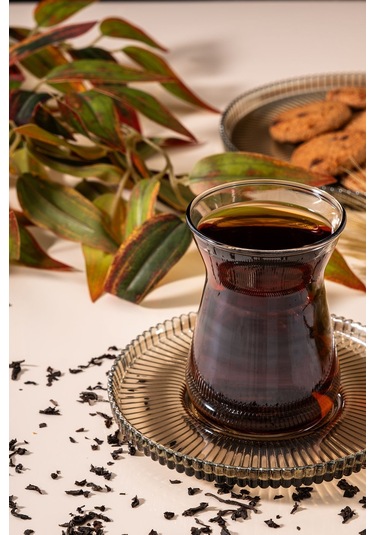 Mest Irem 18 Parça 6 Kişilik Füme Pasta Tabaklı Çay Bardağı Seti 132 Cc - Modern Ve Zarif Siyah