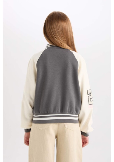 DeFacto Kız Çocuk Nakışlı Kolej Yaka Çıtçıt Kapamalı Kalın İçi Yumuşak Tüylü Bomber Hırka D3108A824WNAR58 Antrasit DeFacto Kız Çocuk Nakışlı Kolej Yaka Çıtçıt Kapamalı Kalın İçi Yumuşak Tüylü Bomber Hırka D3108A824WNAR58 Antrasit