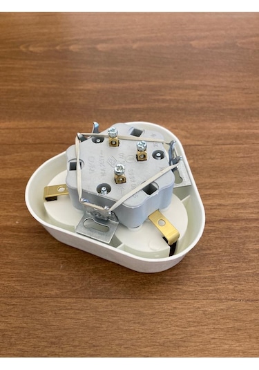 Viko 3'Lü Sıva Altı Topraklı Priz Viko Yonca Priz