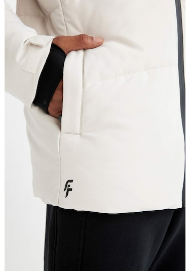 DeFactoFit Şişme Mont Su İtici Slim Fit Dar Kesim Kapüşonlu Fermuarlı Cepli A3519AX24WNBG715