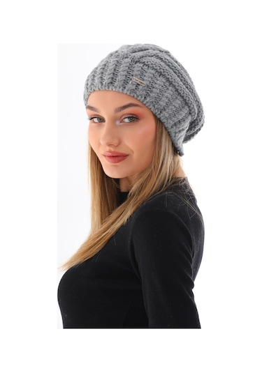 Kadın Kalın Gri Örgü Ponponlu Bere Gri