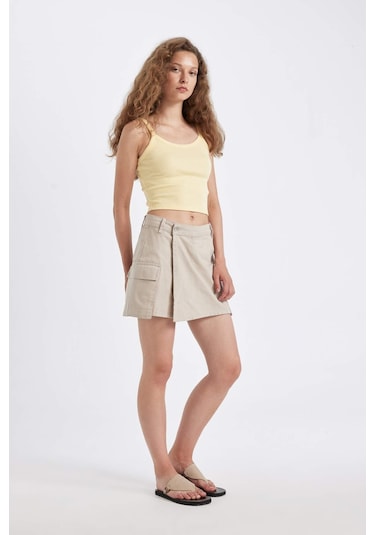 Defacto Regular Fit Normal Bel Kargo Cepli Gabardin Şort Etek D4991AX24AUBG155 Bej