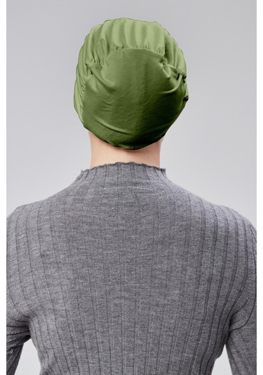 Kadın Tesettür Hazır Pratik Geçmeli Bone Lastikli Kaymaz Fıstık Yeşili Mint Yeşili