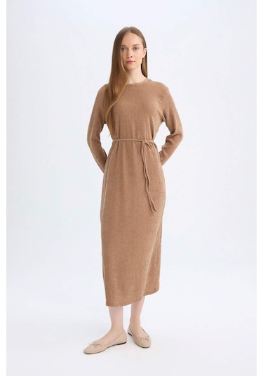 DeFacto Regular Fit Bürümcük Uzun Kollu Bağcıklı Midi Elbise D5024AX24AUBN540 Kahve