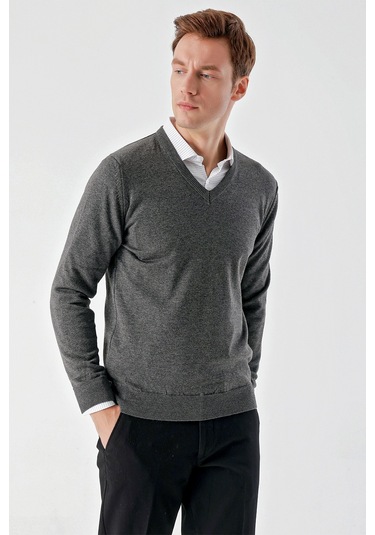 Morven Erkek Füme Basic V Yaka Dynamic Fit Rahat Kesim Triko Füme