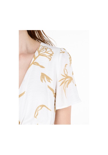 Colins Normal Kesim V Yaka Baskılı Ekru Kadın Elbise Cl1069173 Cl1069173 Q1.v2 Ecr Colins Normal Kesim V Yaka Baskılı Ekru Kadın Elbise Cl1069173 Cl1069173 Q1.v2 Ecr