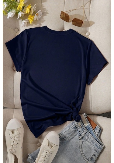 Kadın Pamuklu Ön Baskılı Papatya Kelebek Tasarım Tshirt Lacivert