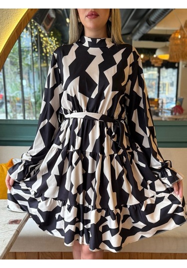 Kadın Uzun Kollu Yarı Balıkçı Yaka Geometrik Desen Kısa Şardonlu Dalgıç Elbise