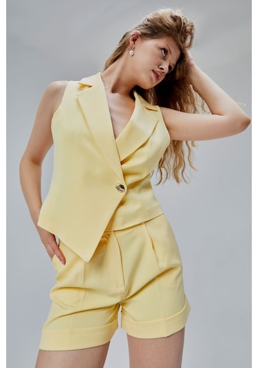 Bolivente Sarı Regular Fit Rahat Kesim Şort Sarı