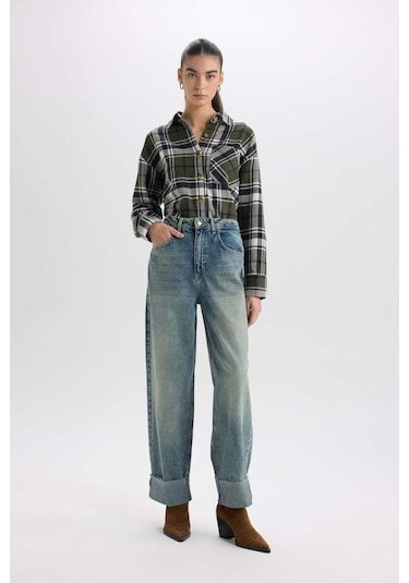 DeFacto Kareli Flanel Uzun Kollu Oduncu Gömlek R3725AZ24WNKH117 Haki DeFacto Kareli Flanel Uzun Kollu Oduncu Gömlek R3725AZ24WNKH117 Haki