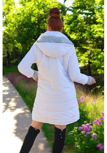 Kışlık Kapüşonlu Su Geçirmez Uzun Şişme Kadın Mont Beyaz