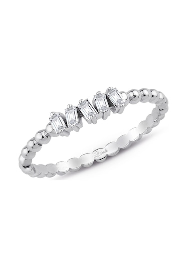 0.13 Ct. Modern Tasarım Baget Pırlanta Yüzük