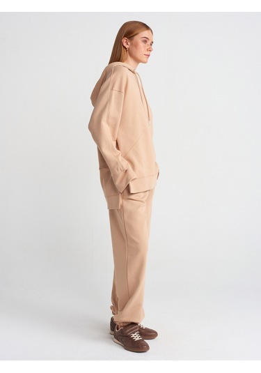 Dilvin 40403 Dikiş Esprili Yırtmaçlı Sweat Camel