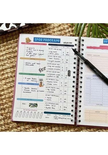 Çilek Believe in Your Dreams Tasarımlı Spiralli Sticker'lı Konuşan Ajanda Haftalık Planlayıcı Pembe