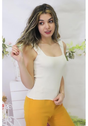 Kadın Beyaz Kare Yaka Triko Atlet Bluz Crop Standart Beden Beyaz