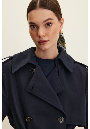 Anıka Kruvaze Kemerli Trençkot Lacivert Lacivert