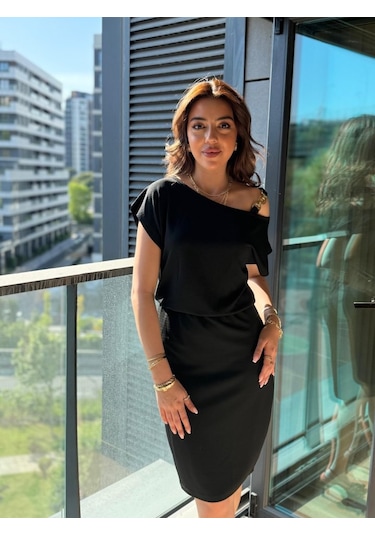 Ahes Shopping Kadın Kısa Kollu Tek Omuz Askı Ve Aksesuar Detay Beli Lastikli Krep Elbise Siyah