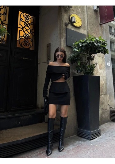 Straplez , Madonna , Carmen Yaka Croplu Mini Etekli İkili Takım Triko - Siyah Siyah