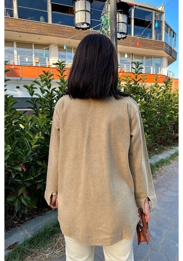 Kadın Camel Uzun Kol, Çift Cepli, Eteği Oval Kesim, Kaşe Gömlek Ceket CAMEL