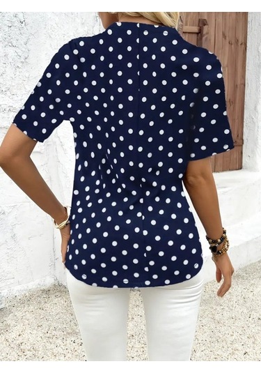 Ge Ticaret Kadın Kısa Kollu Yakadan Fermuarlı Puantiyeli Uzun Dokuma Viskon Bluz Lacivert