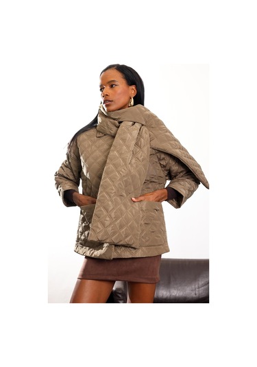 Kahverengi Atkı Detaylı Kapitone Mont 0762 Kahverengi