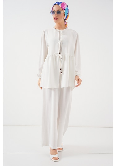 Kadın Önü Bağcıklı Tunik Pantolon İkili Takım 6744 - Beyaz Beyaz Kadın Önü Bağcıklı Tunik Pantolon İkili Takım 6744 - Beyaz Beyaz