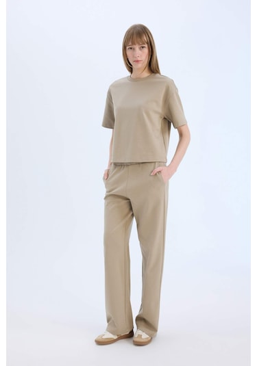 DeFacto Wide Leg Geniş Paça Eşofman Altı Beli Lastikli Cepli Basic Düz D3759AX25SPBG129 DeFacto Wide Leg Geniş Paça Eşofman Altı Beli Lastikli Cepli Basic Düz D3759AX25SPBG129