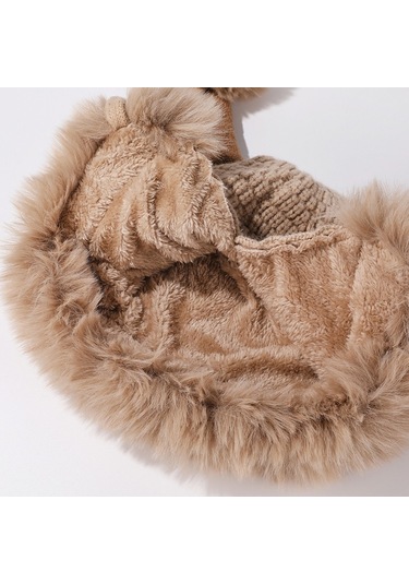 Kadınlar İçin Şık Noel Temalı Örgü Kulaklıklı Bere Renkli Boynuz Detaylı Sıcak Kış Şapkası Yeşil