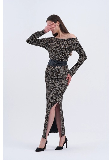 Şıklığın Yeni Tanımı Etek Bluz İkili Takım Koleksiyonumuzla Tarzınıza Güç Katın Siyah