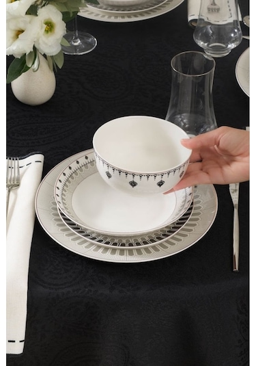 Karaca  Renessance 24 Parça 6 Kişilik Yemek Takımı