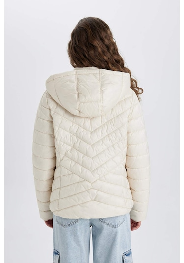 Defacto Su İtici Hafif Şişme Mont Kapüşonlu Kapitoneli Fermuarlı Cepli Basic Düz Mevsimlik B2030AX24AUBG414 Bej Defacto Su İtici Hafif Şişme Mont Kapüşonlu Kapitoneli Fermuarlı Cepli Basic Düz Mevsimlik B2030AX24AUBG414 Bej