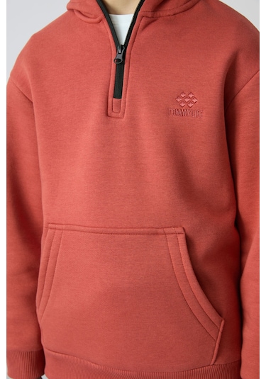 Tommy Life Kiremit Pamuklu Kalın İçi Tüylü Yumuşak Dokulu Standart Fit Nakışlı Erkek Çocuk Sweatshirt - 11244 Kiremit Tommy Life Kiremit Pamuklu Kalın İçi Tüylü Yumuşak Dokulu Standart Fit Nakışlı Erkek Çocuk Sweatshirt - 11244 Kiremit