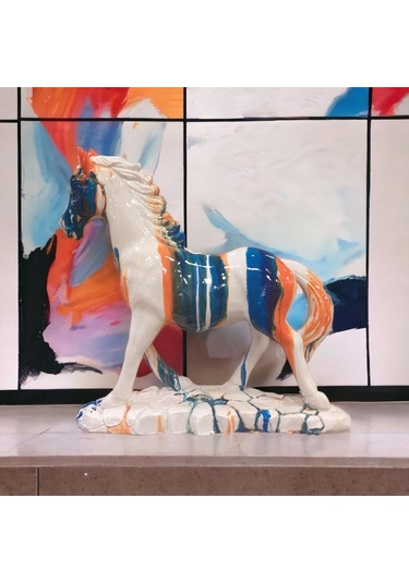 T.concept Dekoratif Sakin Beyaz At Biblo Renkli 35 X 35 Cm