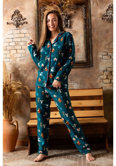 Nisanca Kışlık Yılbaşı Desenli Kadın Gömlek Polar Pijama Takımı- Geyikli Yılbaşı Pijaması Yesil Yeşil