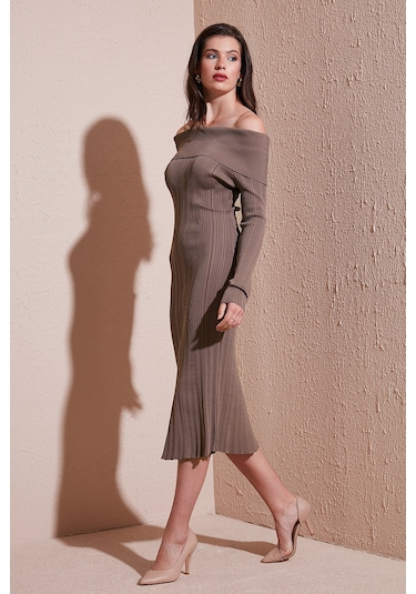 Lela Premium Fitilli Carmen Yaka Slim Fit Midi Boy Triko Bayan Elbise 680El00033 Vizon