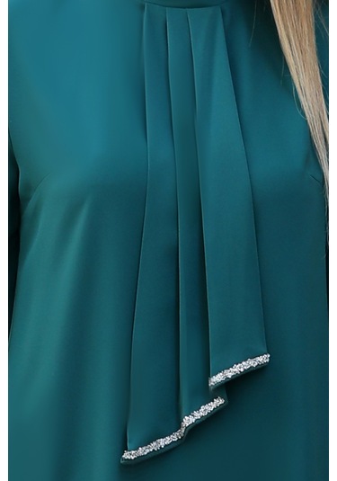 Işıltı Taş Detaylı Büyük Beden Tesettür Takım Zümrüt