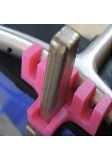 Geeksen Badminton Raketi Ipliği Koruyucu 2 Adet - Pvc Malzeme, Kırılmayı Önler, Tırmanma Makineleri İçin Uygun, Mavi