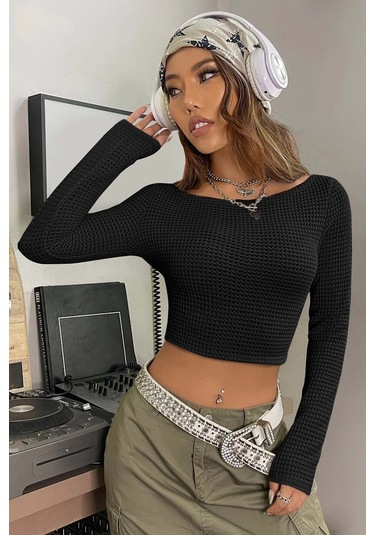 Merry See Kayık Yaka Örme Uzun Kollu Crop Top Bluz Siyah