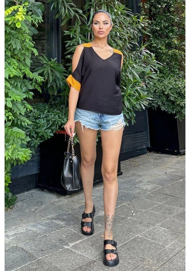 Kadın Siyah Omuz Dekolteli Kısa Kol, Salaş Keten Bluz Siyah