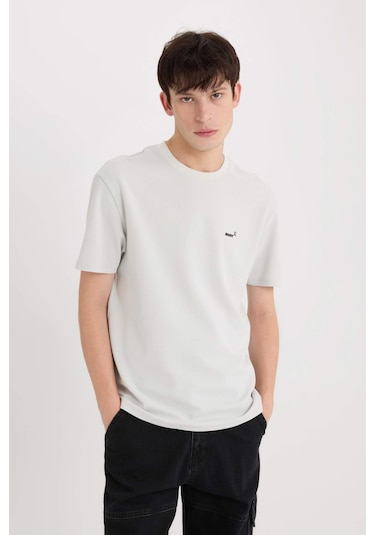 DeFacto Regular Fit Bisiklet Yaka Ütü Gerektirmeyen Nefes Alabilen Baskılı Kısa Kollu Ağır Kumaş Tişört D5514AX25SPGR503 DeFacto Regular Fit Bisiklet Yaka Ütü Gerektirmeyen Nefes Alabilen Baskılı Kısa Kollu Ağır Kumaş Tişört D5514AX25SPGR503