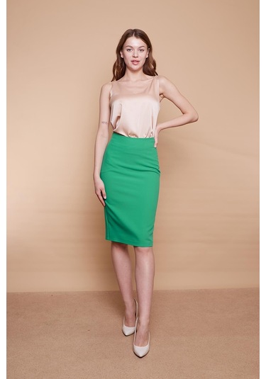 Astarlı Yüksek Bel Diz Altı Hafif Likralı Yırtmaçlı Kumaş Ofis Kalem Etek-b.yeşil - B.yeşili Yeşil