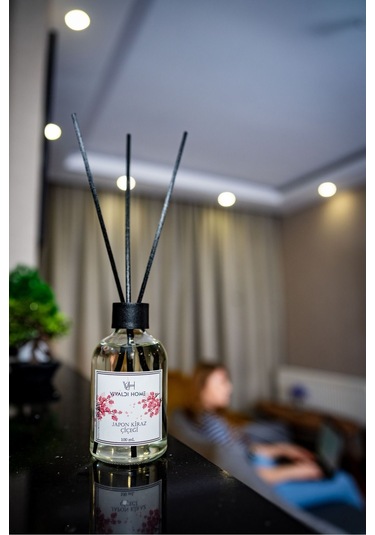 Vivaldi Home Japon Kiraz Çiçeği Çubuklu Oda Kokusu Esansiyel Uçucu Yağ 100 ML