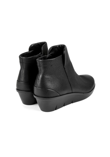 ecco skyler black